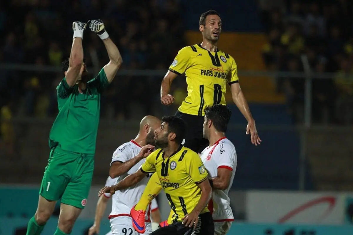 نورمحمدی: قهرمانی پرسپولیس در نیم فصل ناراحت کننده بود