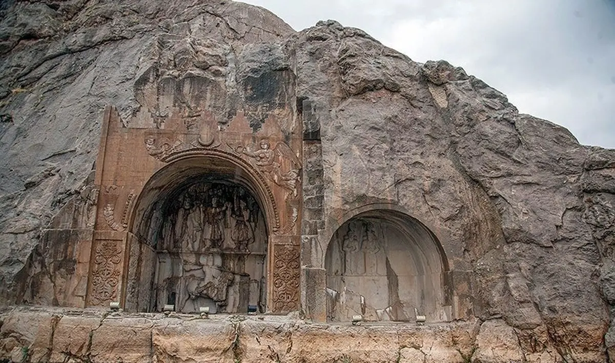حال طاق بستان خوب است/ حفاران غیرمجاز از تعطیلات سوءاستفاده کردند/ طاق‌ گرا محوطه گردشگری شد/ خسارت ۷۰۰ میلیارد تومانی کرونا به مراکز اقامتی کرمانشاه