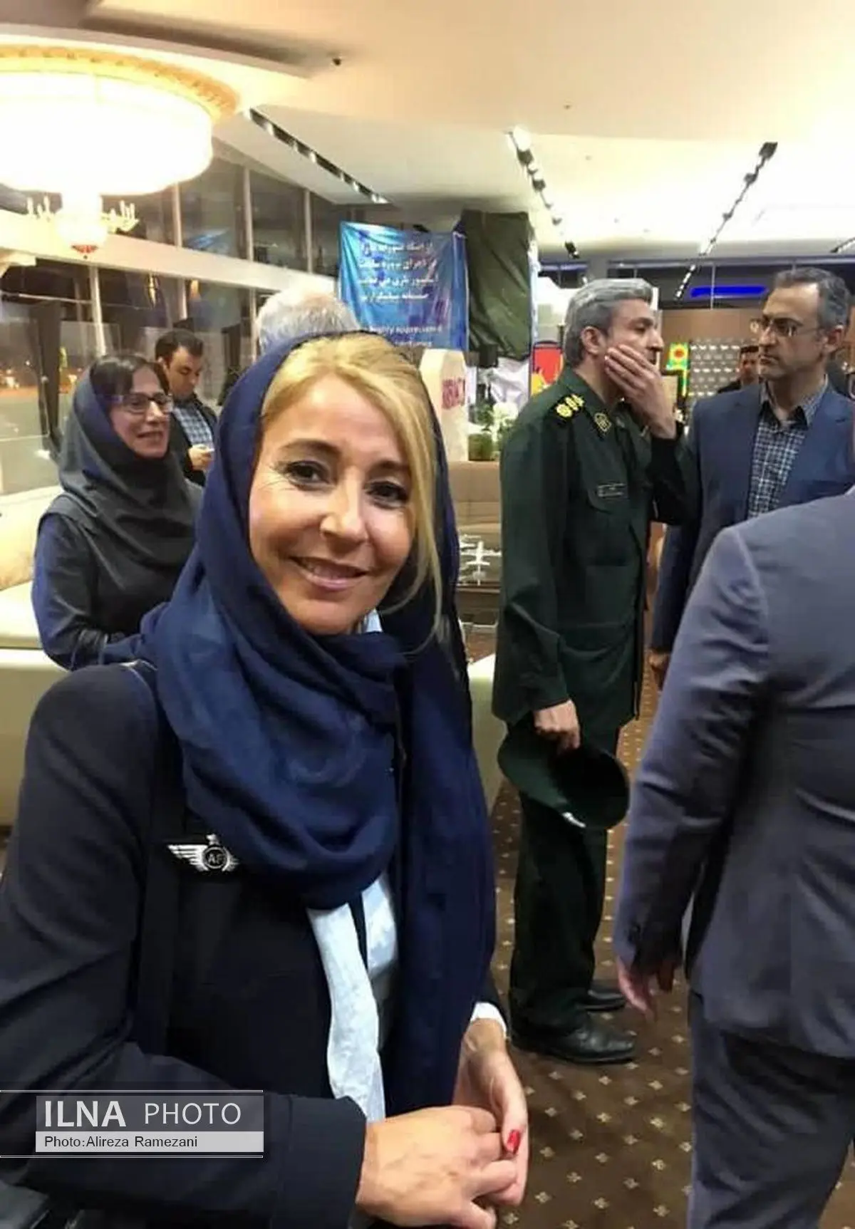پوشش مهماندار پرواز ایرفرانس در تهران + عکس