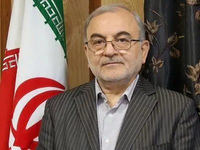 از اعطای مجوز به صنایع آلاینده در قم جلوگیری شود