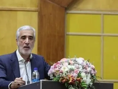 نظام سلامت در سخت‌ترین شرایط کنار مردم ایستاد/ تولید داخلی، ضامن پایداری تأمین دارو است
