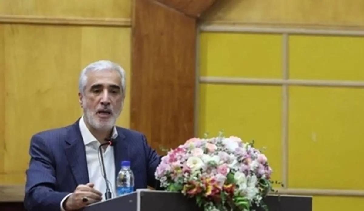 نظام سلامت در سخت‌ترین شرایط کنار مردم ایستاد/ تولید داخلی، ضامن پایداری تأمین دارو است
