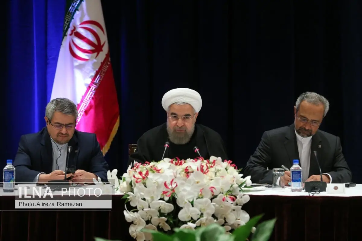 مشکلات ایران و آمریکا با دست دادن حل نمی‌شود