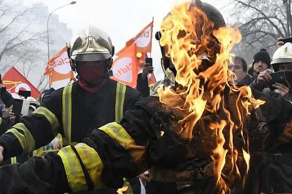 Damage from French protests estimated at over $1b