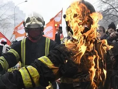 Damage from French protests estimated at over $1b