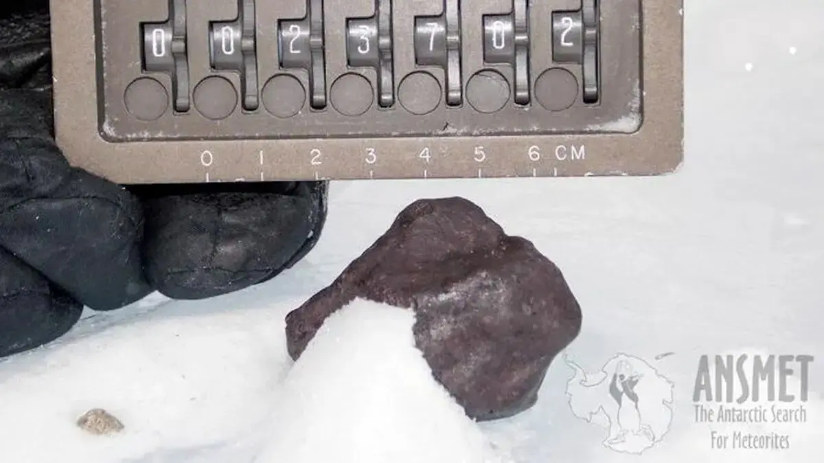 این شهاب‌سنگ می‌تواند معمای آب‌های سیاره زمین را حل کند