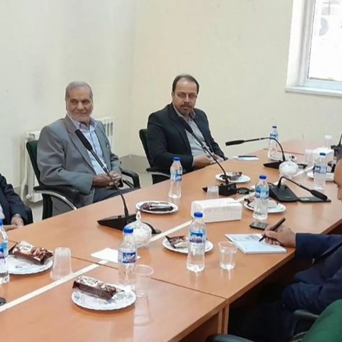پاسخگویی سریع و خدمت‌رسانی شایسته؛ بازنشستگان ارومیه از خدمات بیمه دی تقدیر کردند