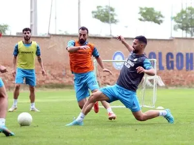 خروج گل گهر از زمین چمن جنجالی