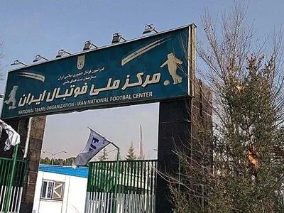  حضور کاپیتان استقلال و بازیکن پرسپولیس در مرکز ملی فوتبال 