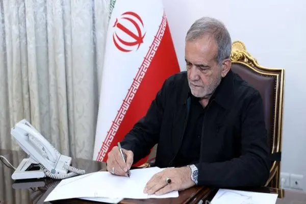پزشکیان درگذشت مادر شهید طومانیان را تسلیت گفت