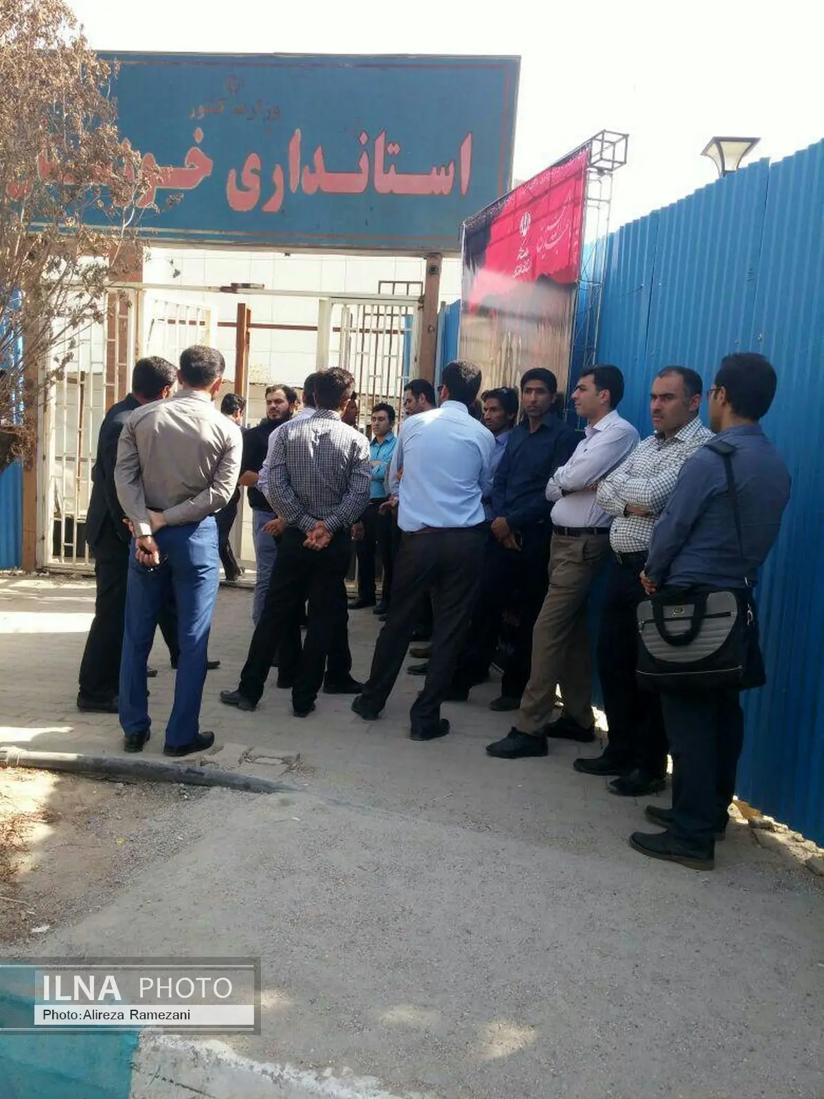 تجمع پذیرفته شدگان آزمون استخدامی استانداری خوزستان