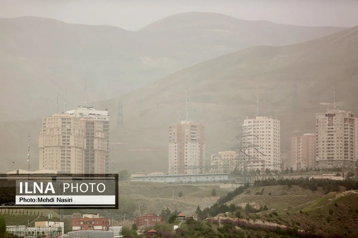 تداوم گرد و غبار و هوای آلوده در کشور، سلامت عمومی جامعه را به خطر می‌اندازد/ افزایش ۲۵ تا ۳۰ درصدی مراجعات بیماران قلبی و ریوی به بیمارستان‌ها 