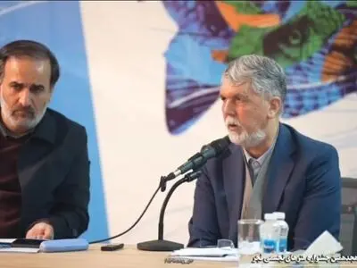 وزیر فرهنگ به دبیرخانه جشنواره هنرهای تجسمی فجر رفت+ فیلم