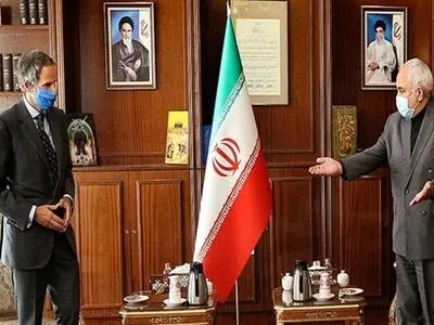ظریف: إیران تسعى لمواصلة التعاون مع الوکالة الذریة فی الظروف العادیة وفی إطار المقررات الدولیة