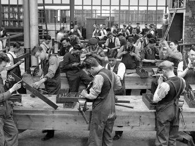  کودتای ترامپ علیه کارگران / دست راستی‌ها متحد شدند تا کارگران را به زانو درآورند!