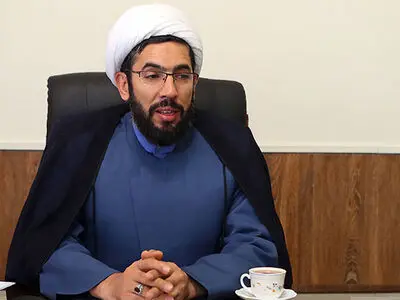 باید از «خودی» تعریف حداکثری داشت/ هر فردی که دلش برای ایران بتپد، خودی است 