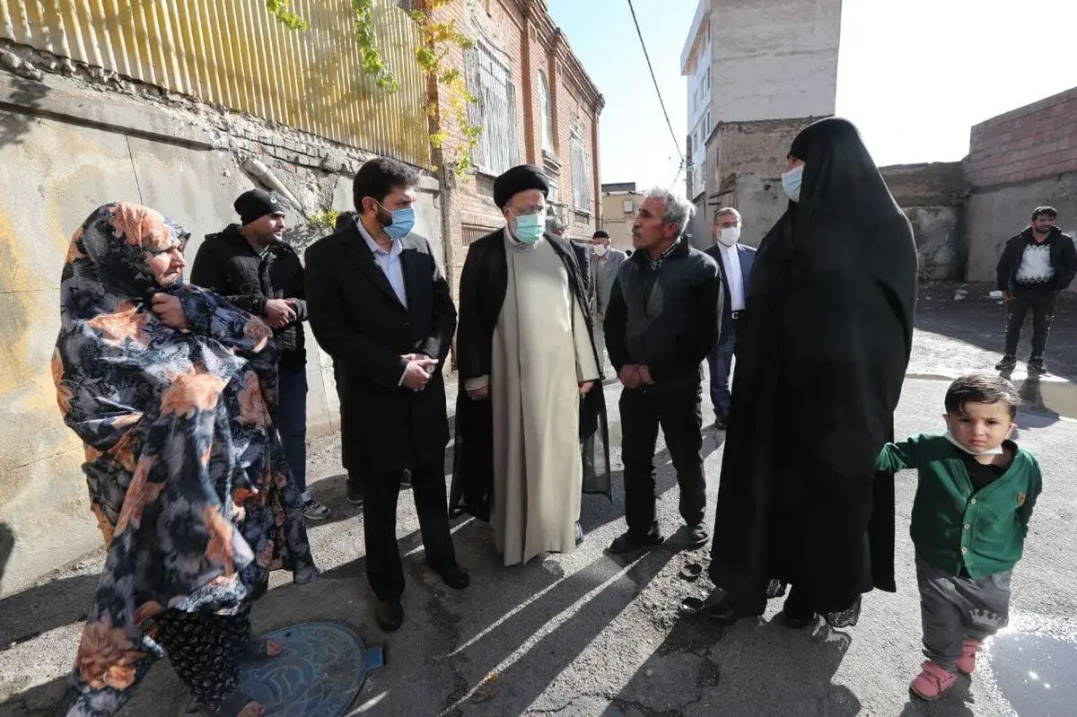 بازدید سرزده رئیس جمهور از محله هرندی تهران/ تاکید بر بهبود و اصلاح وضعیت مناطق محروم شهری

