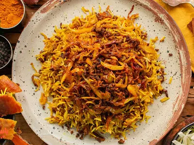 طرز تهیه کلم‌پلوی مجلسی با ترفندهای خاص