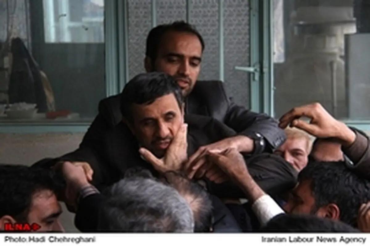 مراسم ختم مادر احمدی‌نژاد در قم و حاشیه های خاص آن
