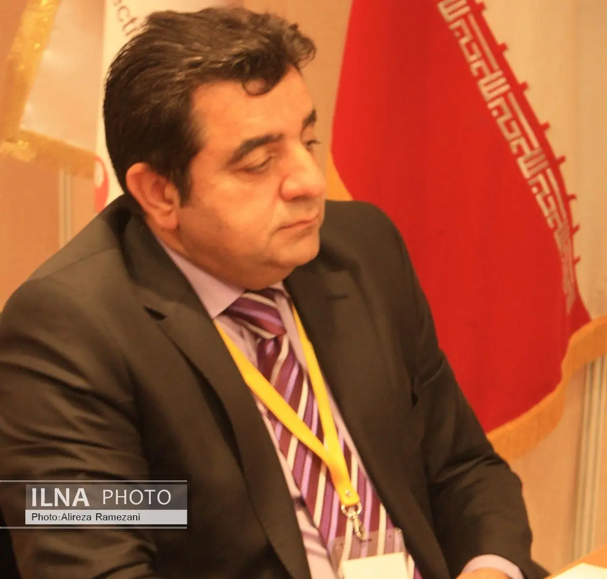 بازارهای غیر مولد و مبادلات زیر زمینی نفس تولید کنندگان گرفته است