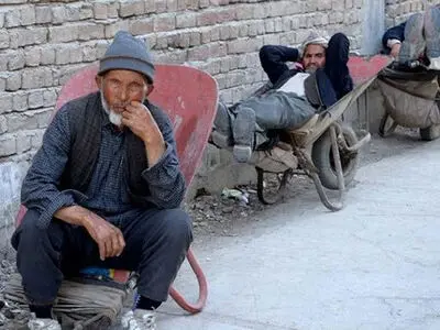 مطابق قانون به کارگیری اتباع غیرمجاز جرم است