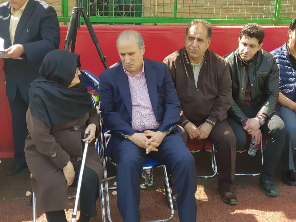 حضور تاج در مراسم یادبود درگذشتگان رسانه (عکس)