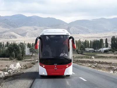 خرید اتوبوس از خارج کاملاً در تضاد با سیاست‌های اقتصادی کشور است