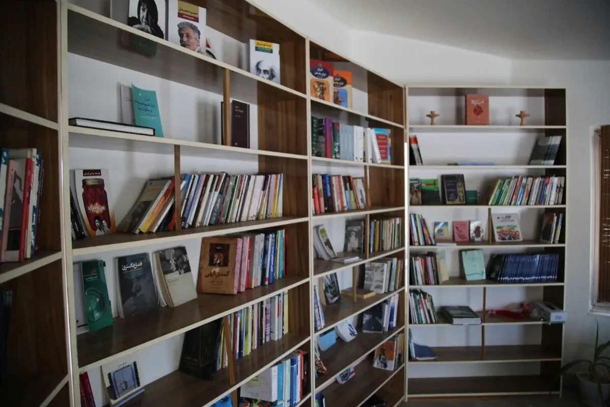 افتتاح کتابخانه «کار و اندیشه» در منطقه ویژه اقتصادی خلیج فارس 