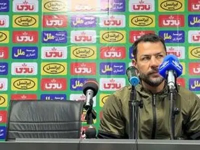 مربی شمس‌آذر: هر چه زدیم به در بسته خوردیم