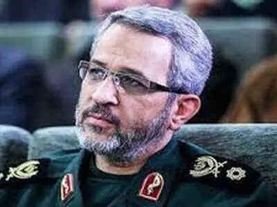  استقبال از پیکر شهید سرافراز غلامحسین غیب‌پرور در فرودگاه شیراز/فیلم