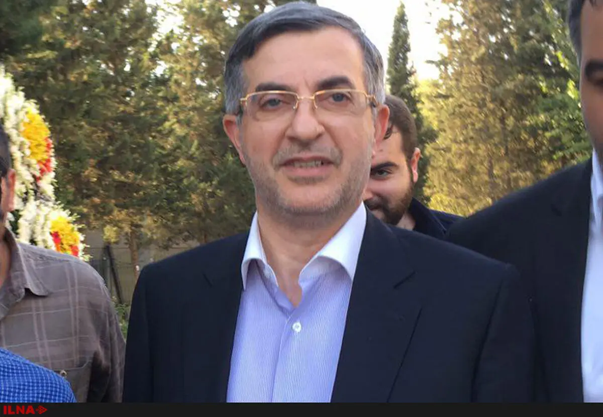 حضور مشایی در دادسرای فرهنگ و رسانه +عکس