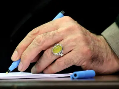 پیام تسلیت رهبر انقلاب در پی درگذشت پدر حجت‌الاسلام رحیمیان
