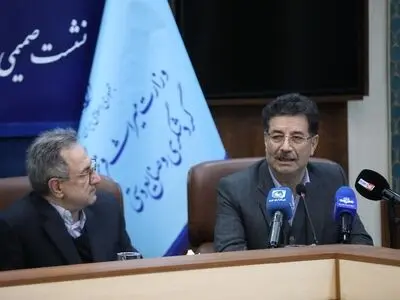 اهمیت فعال کردن کرسی‌های ایران‌شناسی برای مقابله با ایران‌هراسی/ کاوش‌های میدانی در ۱۶۳ محوطه باستانی طی یک سال گذشته