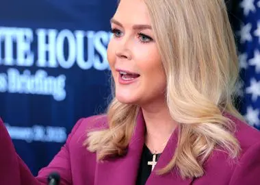 لفاظی‌های سخنگوی کاخ سفید در آستانه مذاکرات مسقط