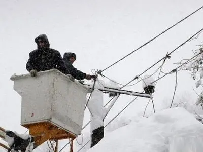 قطعی برق برخی مناطق شهرستان‌های مشهد و طرقبه در پی بارش برف