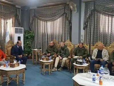 دیدار هیأت نظامی روس با فرماندهان کُرد در منطقه «عین العرب» 