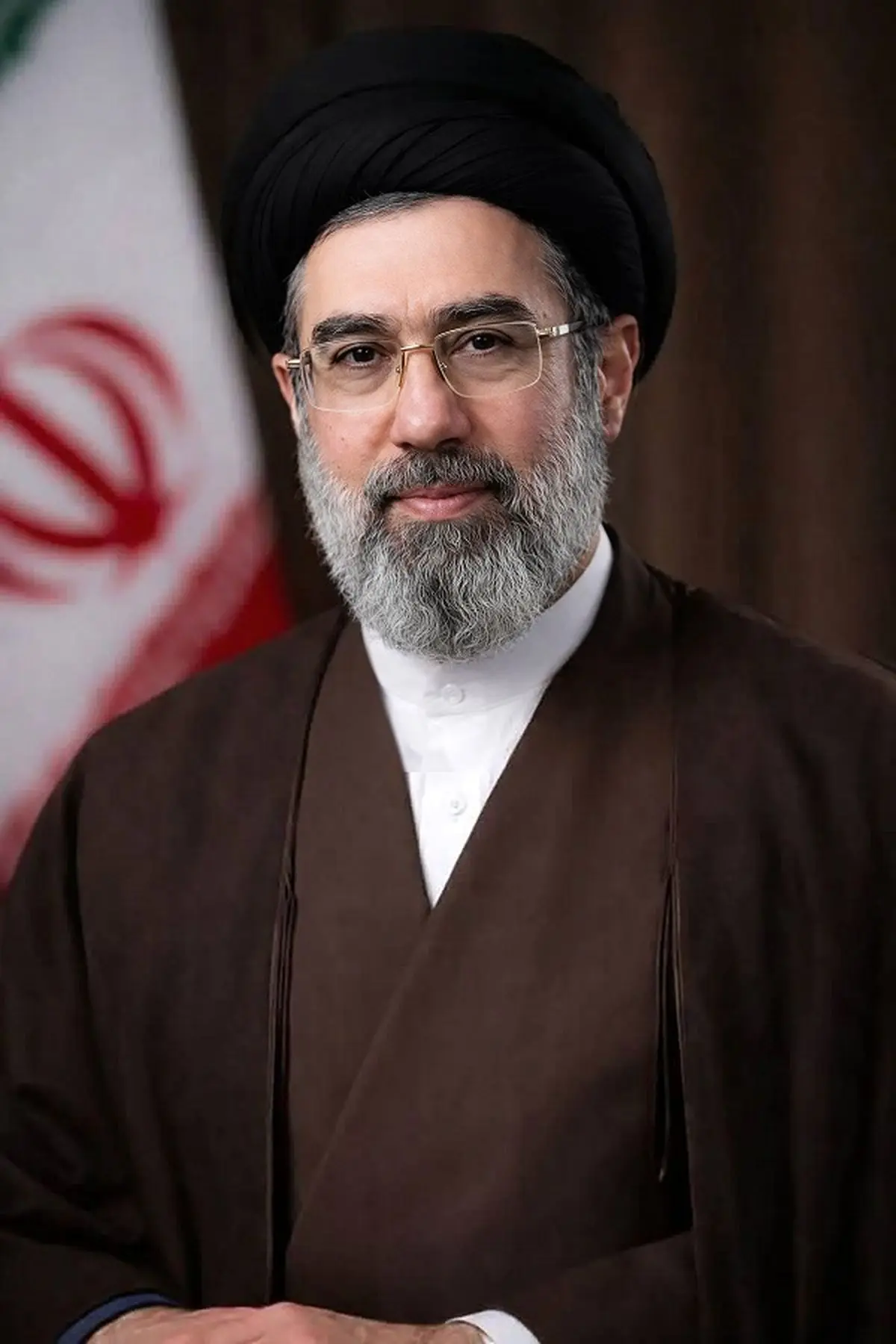 پیام مدیرعامل بانک ملت در پی انتخاب حضرت آیت الله سیدمجتبی خامنه ای به عنوان رهبر جمهوری اسلامی ایران