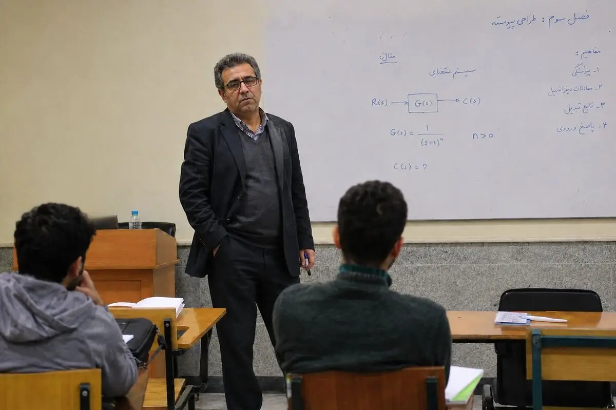 استادان دانشگاه مهرماه سر کلاس نمی‌روند؟/ فشارهای معیشتی به مهاجرت منجر می‌شود