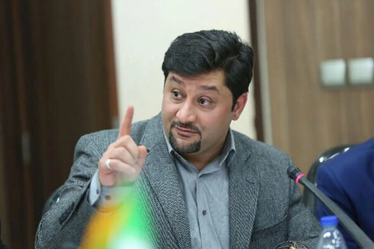 طعم دلار ۴۲۰۰ تومانی را رانت‌خواران و نورچشمی‌ها چشیدند/ اختلاف ۹۰۰ تومانی قیمت مصوب ذرت دامی با بازار سیاه