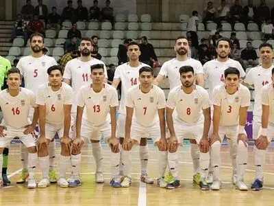  پیروزی ملی پوشان فوتسال مقابل بانک کار آفرین 