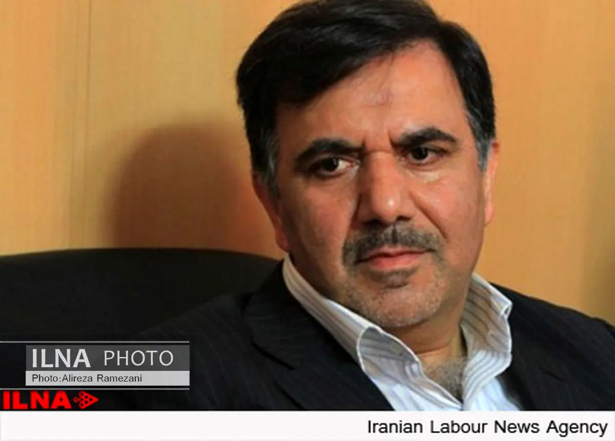 پیشنهاد افزایش سقف تسهیلات تا 100 میلیون را به شورای پول و اعتبار دادهایم
