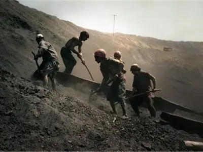 کشته شدن پنج کارگر آفریقایی بر اثر آتش‌سوزی در معدن مس