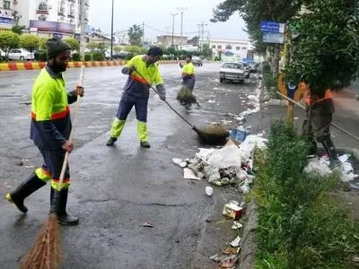 پیگیری کارگران شهرداری شریف‌آباد برای حذف پیمانکاران/ با تهدید اخراج زندگی می‌کنیم