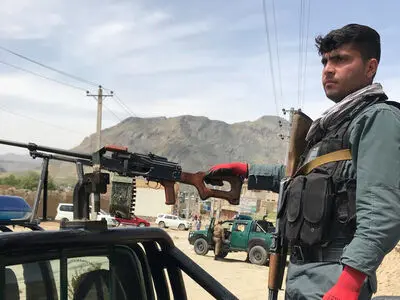 ۸ کشته و زخمی در پی حمله به اتوبوس حامل دانشجویان در شمال افغانستان

