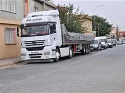 تردد خودروهای سنگین در شهرهای خوزستان ممنوع است/لزوم ایجاد پارکینگ در ورودی شهرها