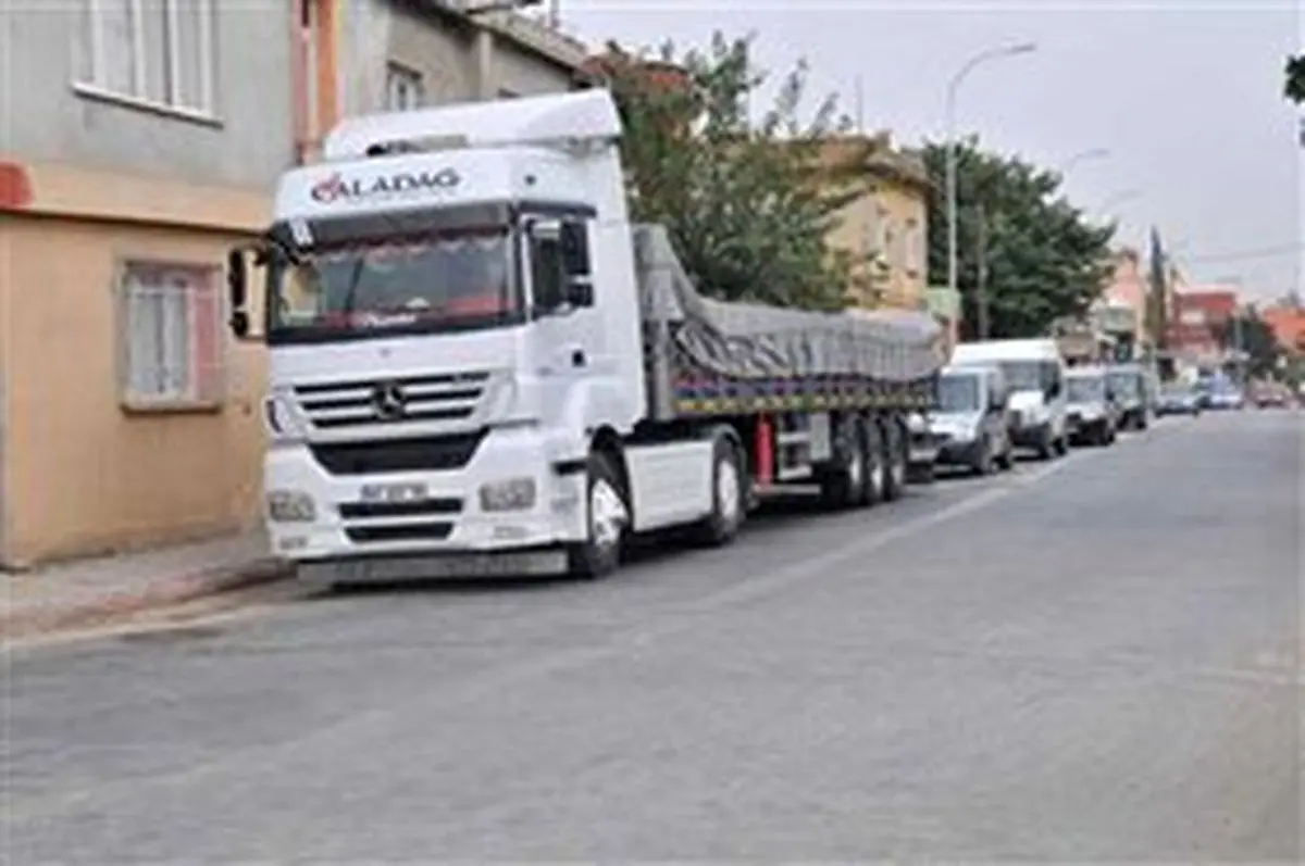 تردد خودروهای سنگین در شهرهای خوزستان ممنوع است/لزوم ایجاد پارکینگ در ورودی شهرها