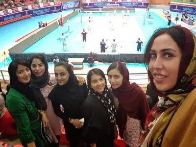بگوی آن راز مگوی؛ سکرت گزارشی از دختران عاشق والیبال در اردبیل