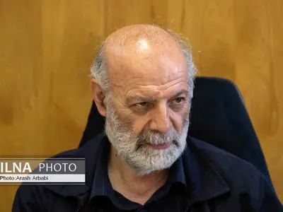 مصوبه بازنگری شش ماهه مزد هوشمندانه بود / مزد ۱۴۰۵ قابل دفاع است اما با سبد معیشت فاصله دارد