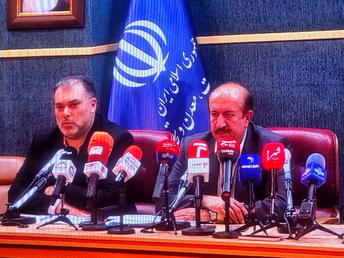 به شدت با افزایش قیمت خودرو مخالفیم