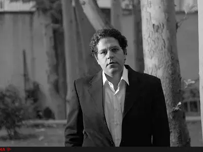 کنسرتِ فرهاد مهراد زندگی‌ام را تغییر داد/ شهردار آمستردام، اسپانسرم شد/ کنسرت گذاشتن در ایران آدم را پیر می‌کند